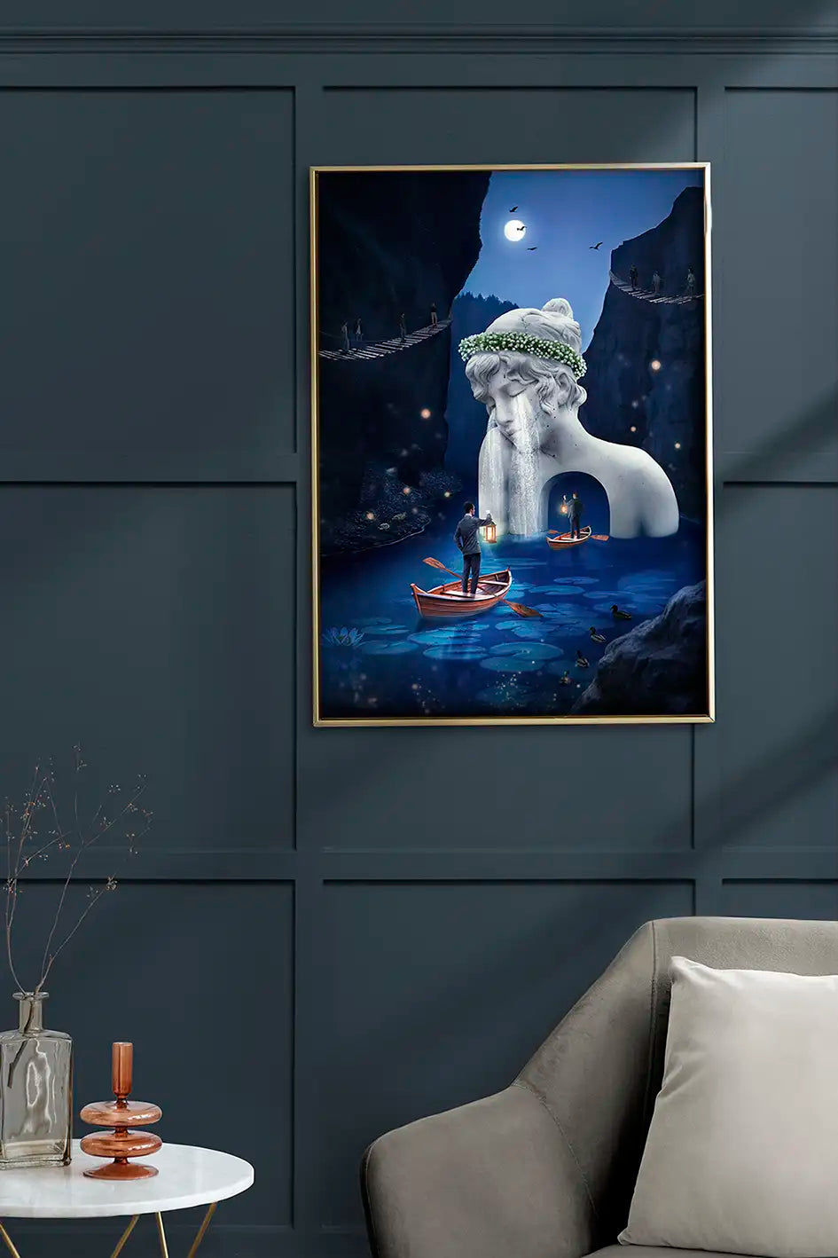 Surrealistyczny plakat ciemnoniebieski, abstrakcyjny kolaż cyfrowy, idealny do salonu lub sypialni.