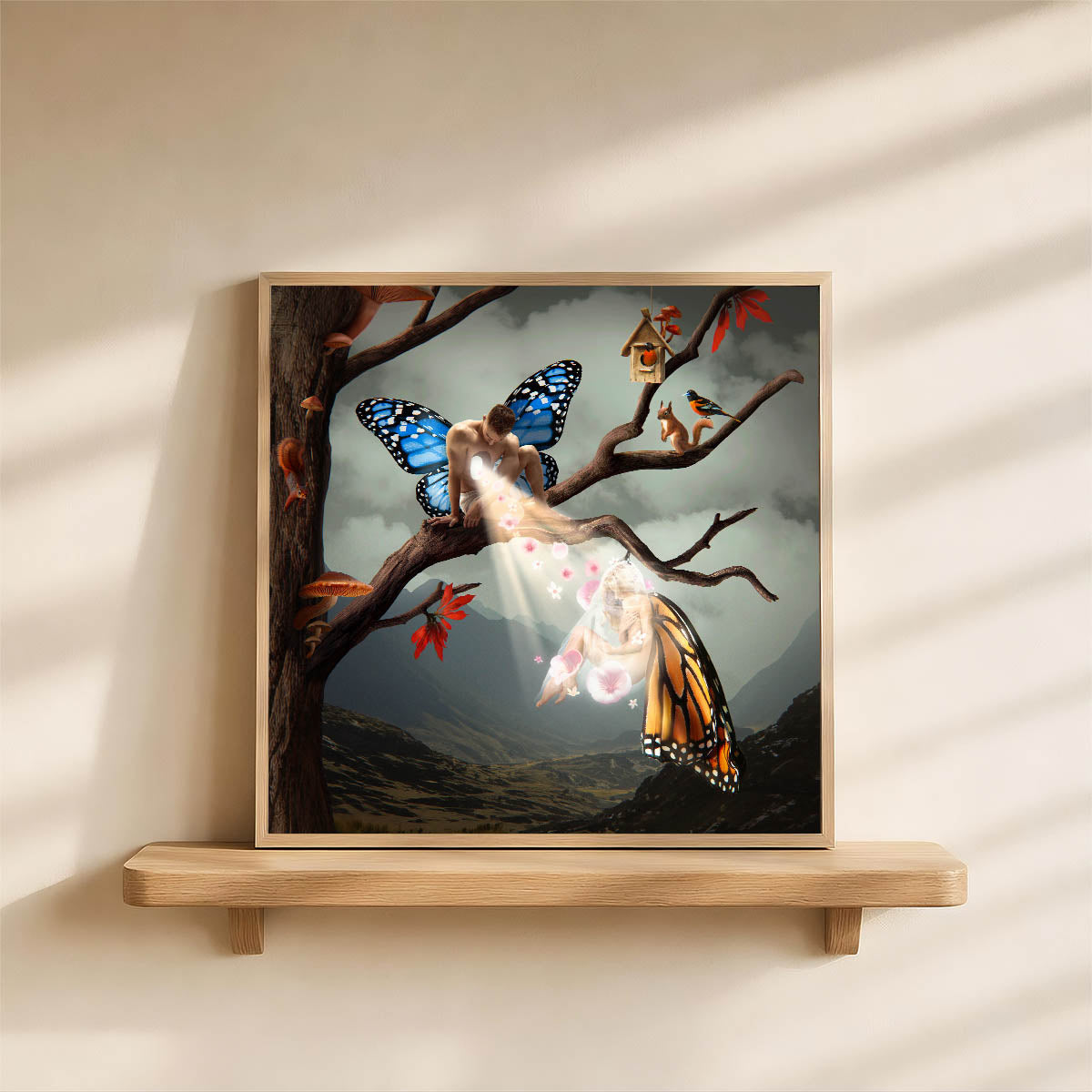Surrealistyczny obraz kobiety i mężczyzny ze skrzydłami motyla. Romantyczna dekoracja ścienna inspirowana miłością i przemianą.
