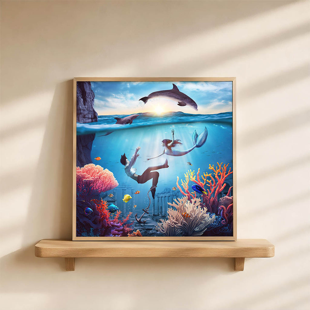 Podwodny plakat fantasy z syreną, rafą koralową i zatopionymi ruinami. Niebieska dekoracja ścienna inspirowana oceanem.
